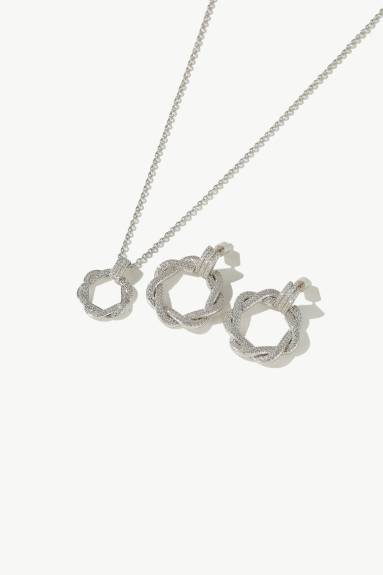 Classicharms-Ysabel Pavé Eternité Collier pendentif à anneaux torsadés