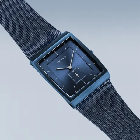 BERING - 33mm Men's Solar Stainless Steel Watch In Blue/Blue