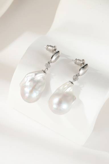 Doris - Pendants d'oreilles en argent et perles baroques naturelles