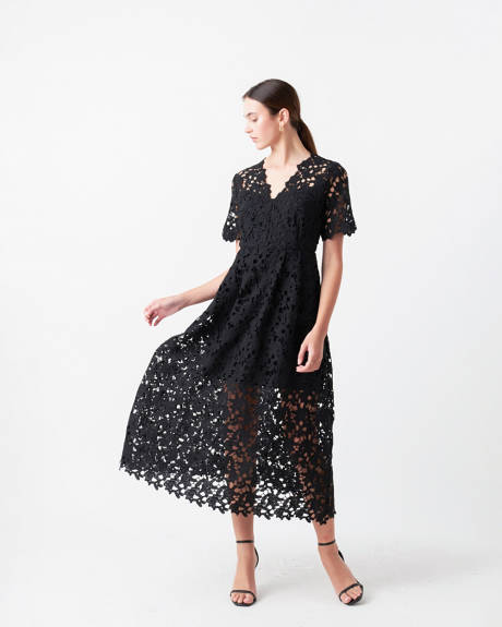 endless rose- All Over Lace Short Sleeves Midi Dress
