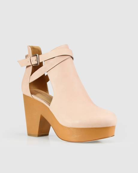 Belle & Bloom Fearless Clog Ankle Boot