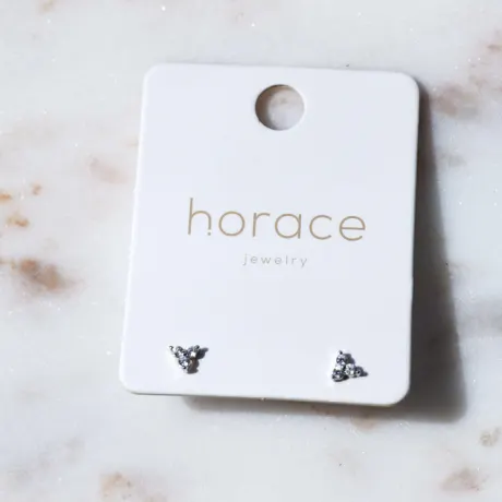 Horace Jewelry - Petites boucles d'oreilles ornées de trois zircons Infa
