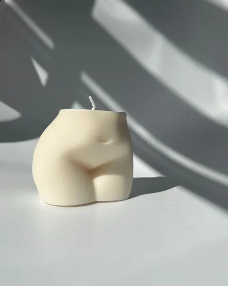 Peachy Bum Candle | Booty Candle | AARAM LUX