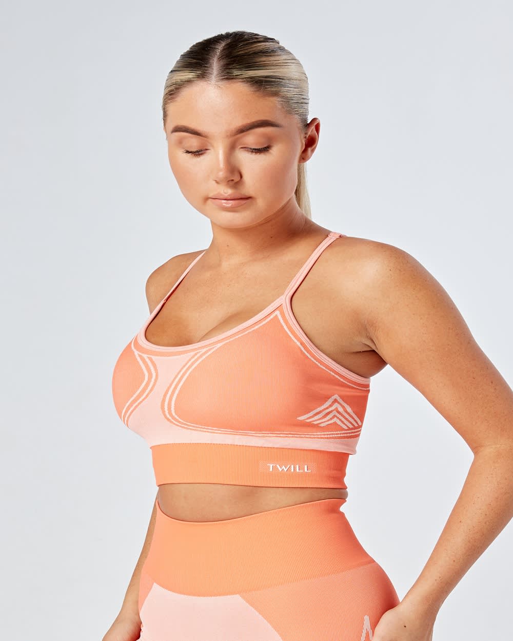 Twill Active - Recycled Colour Block Body Fit Seamless Sports Bra - Coral