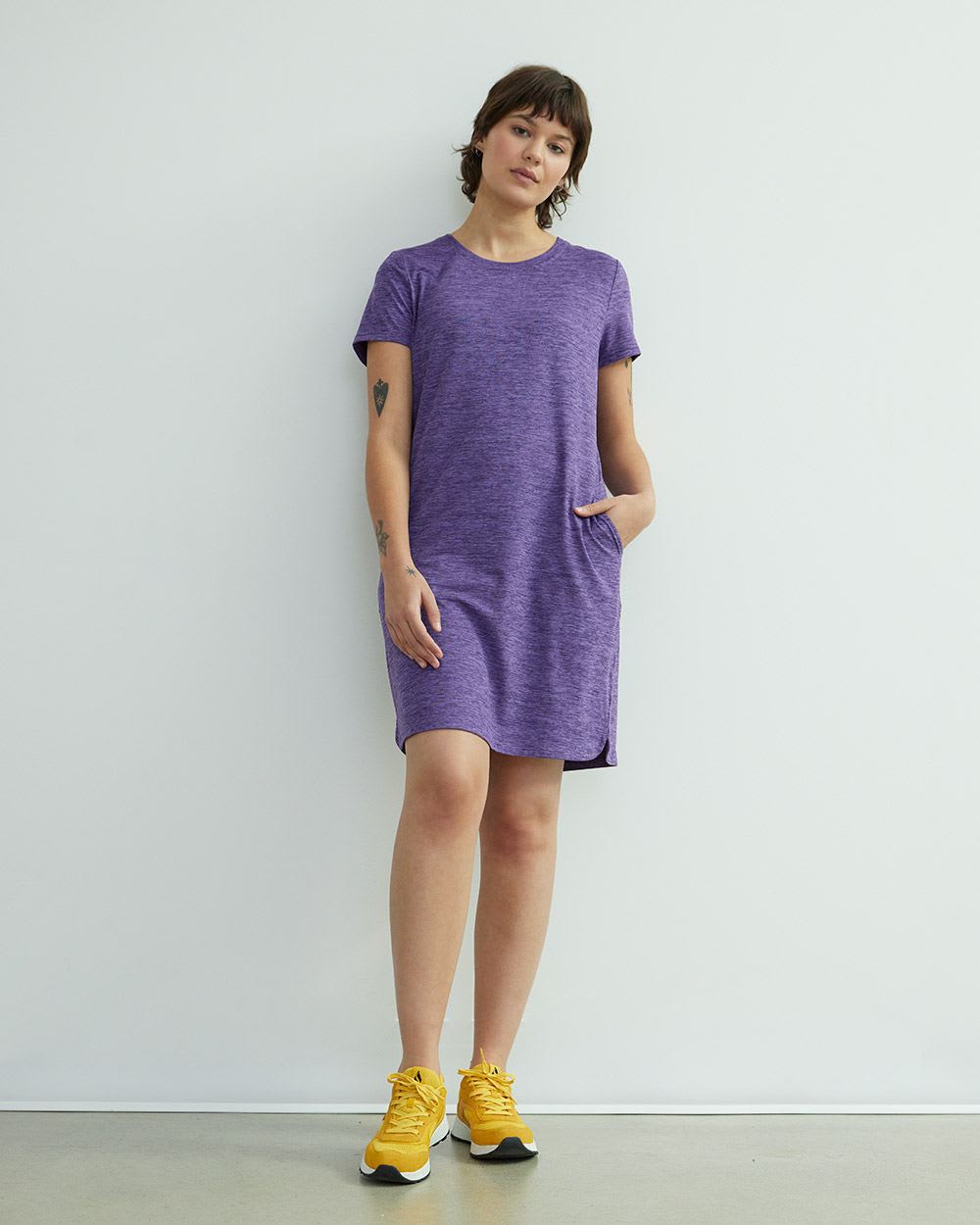 Short-Sleeve Crew-Neck T-Shirt Dress, Dry Lux Hyba
