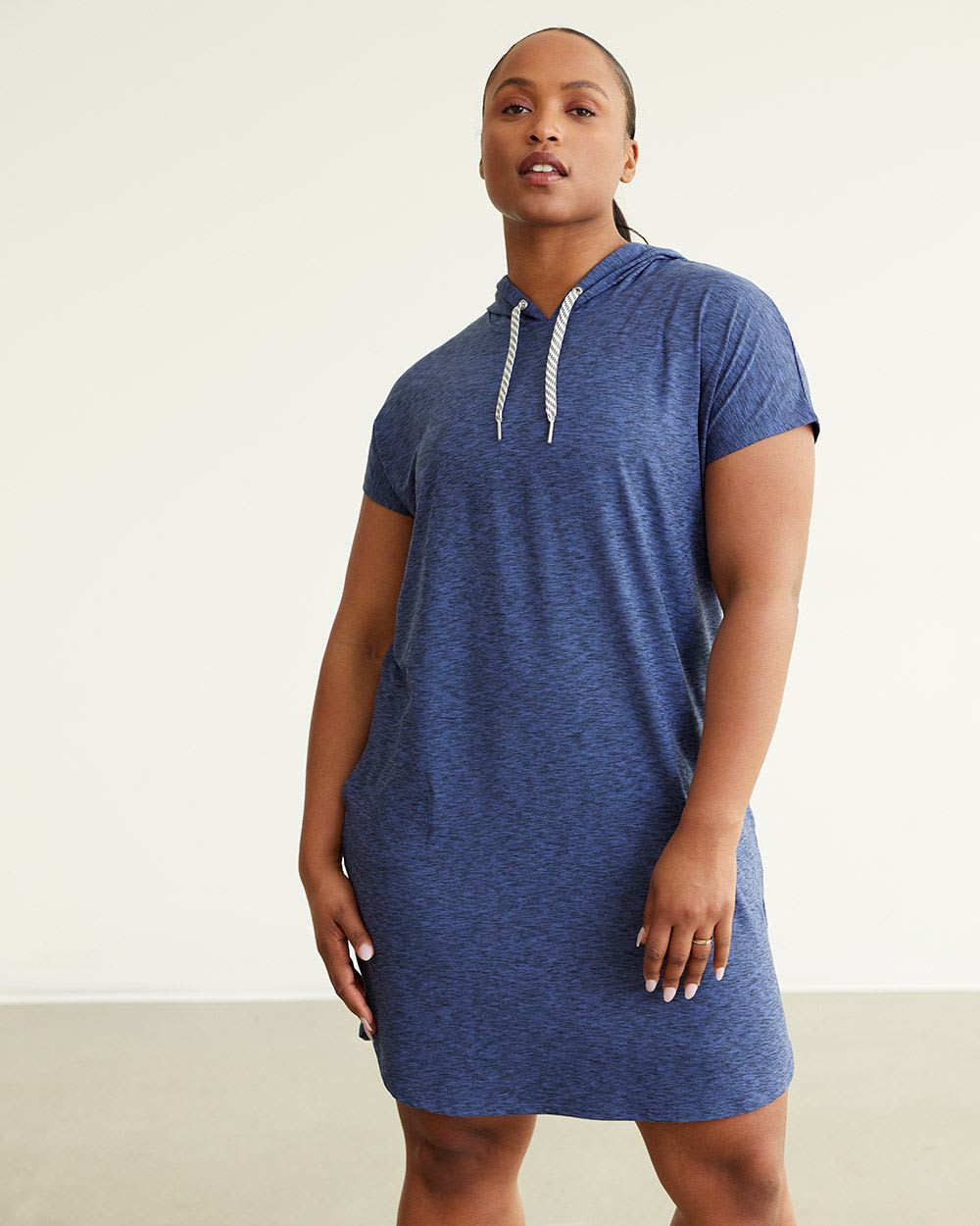 Extended-Sleeve Hooded Dress, Dry Lux Hyba