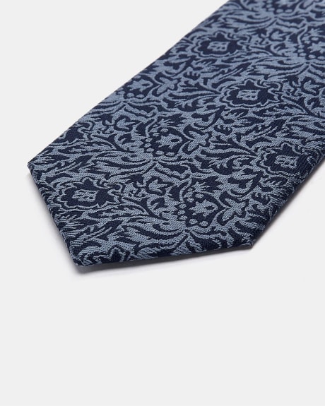 Cravate Régulière Bleue à Motif de Fleurs
