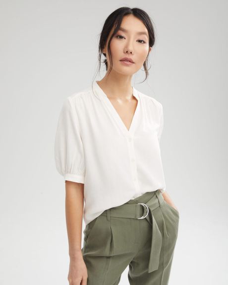 Short Puffy Sleeves Blouse