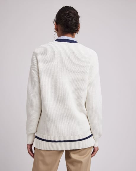 Classic-Fit Cardigan with Pockets