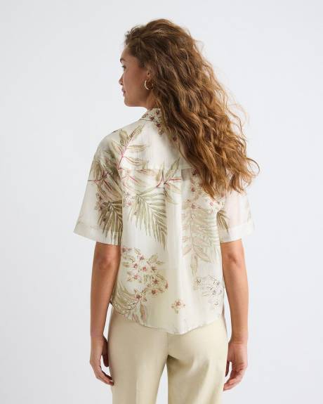 Short-Sleeve Buttoned-Down Blouse with Shirt Collar