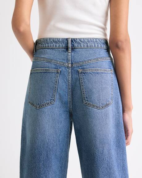 Mid-Rise Barrel Jeans