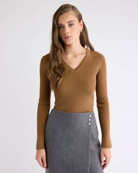 Long-Sleeve V-Neck Ribbed Pullover
