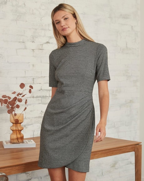 Plaid Mock-Neck Short Sleeve Dress