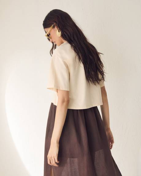 Loose Short-Sleeve Crew-Neck Tee with Crochet Pocket