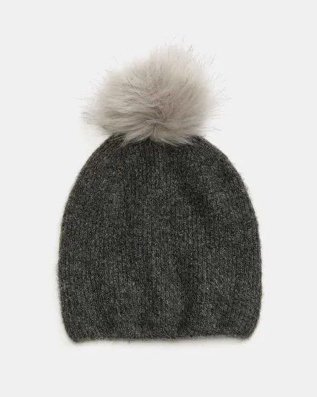 Finely Ribbed Beanie with Pompom