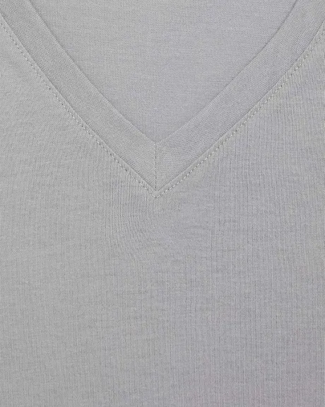 Solid V-Neck Short Sleeve T-shirt