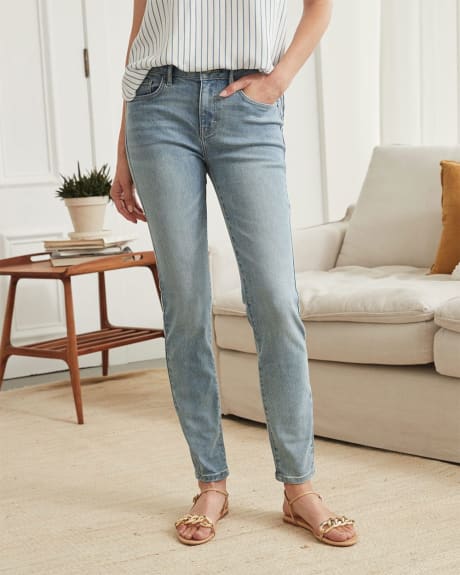 Light Wash Mid-Rise Skinny Jeans - 30"