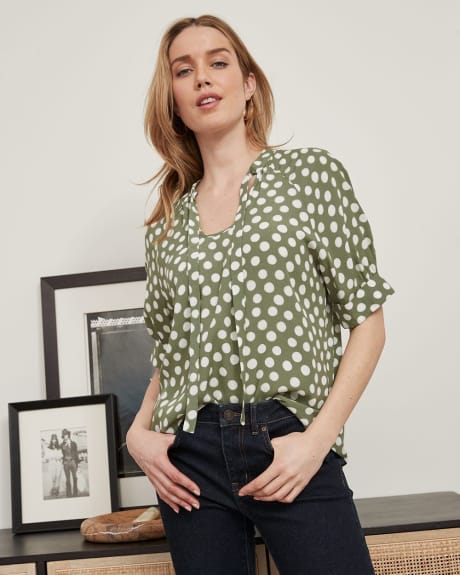 Popover Blouse with Neck Tie and Puffy 3/4 Sleeves