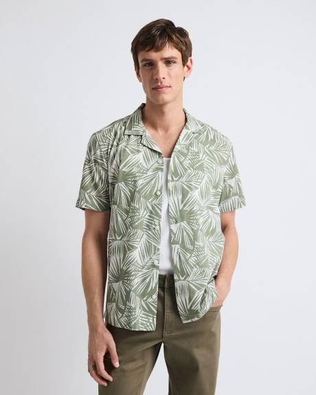 Chemise &agrave; Motif Feuillag&eacute; &agrave; Manches Courtes et Col Camp