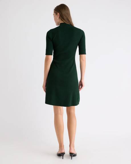 Mini-Robe en Tricot à Manches aux Coudes et Col Montant