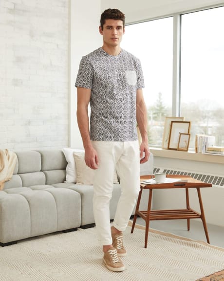 Printed T-Shirt with Solid Pocket