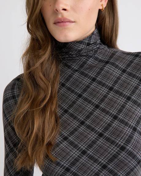 T-Shirt Ajusté à Manches Longues et Col Montant