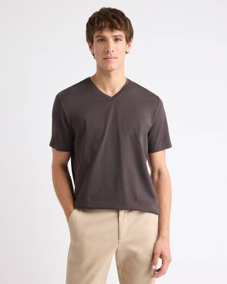 Solid Supima (R) Cotton V-Neck T-Shirt