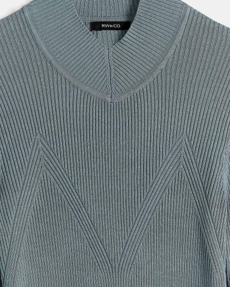 Ribbed Mock-Neck Long-Sleeve Sweater with Zig Zag Stitch
