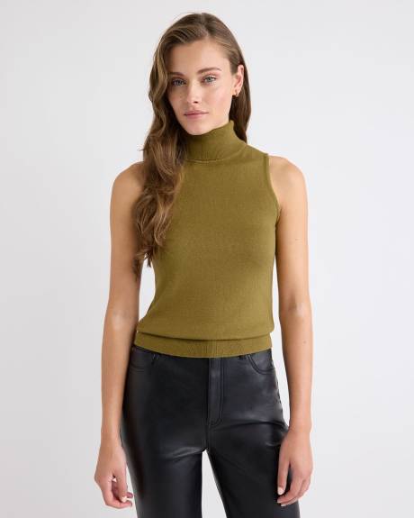 Sleeveless Turtle-Neck Sweater