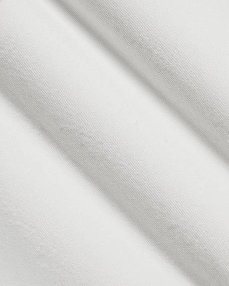 Extended-Sleeve Crew-Neck Top with Flower Embroidery