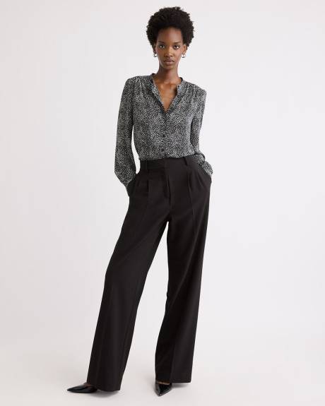 Silky Crepe Long-Sleeve Buttoned-Down Blouse