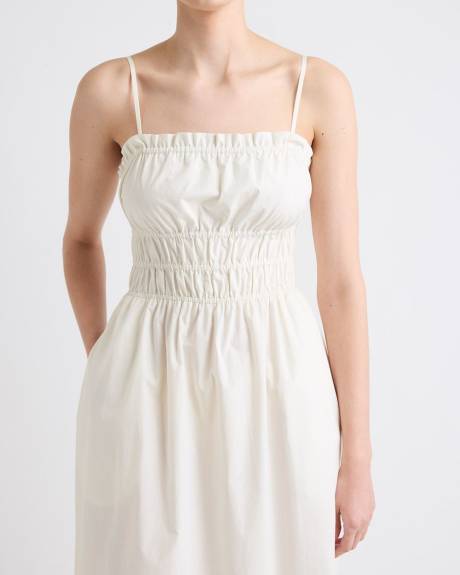 Robe Midi Cintrée et Évasée Sans Manches avec Haut Smocké en Popeline