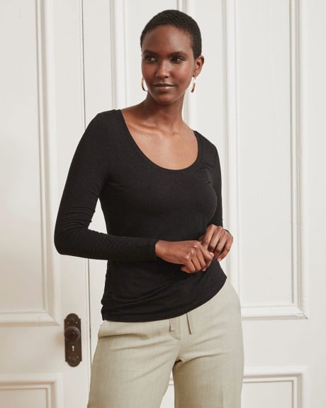 Long-Sleeve Scoop-Neck Fitted Tee