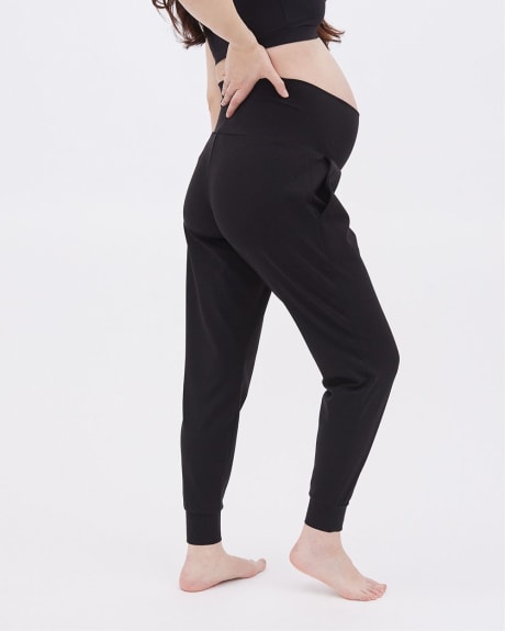 Black Ankle Jogger Pant - 28" - Thyme Maternity