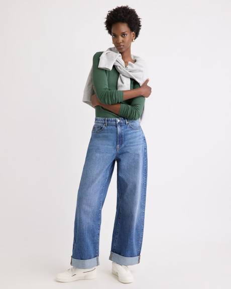 T-Shirt Côtelé Ajusté à Manches Longues et Col Rond en Tricot Luxueux