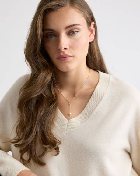 Short Necklace with Zirconia and Pearl Pendant