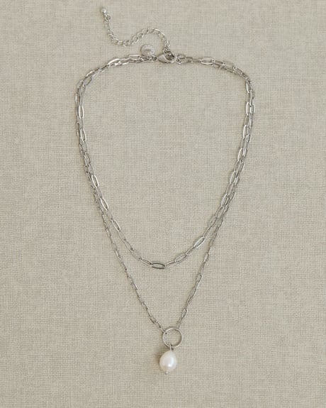 Short Double-Chain Necklace with Pearl Pendant