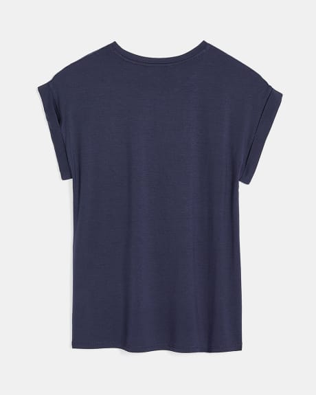 Rolled-Sleeve Crew-Neck Fitted T-Shirt