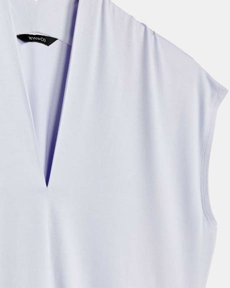 Extended Shoulder V-Neck T-Shirt
