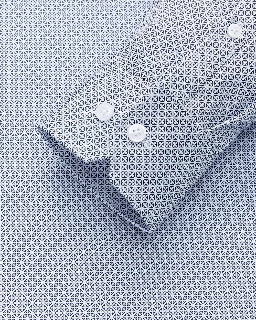 Chemise Habillée Bleue à Coupe Ajustée avec Motif Géométrique