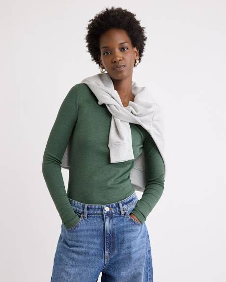 Luxe Knit Long-Sleeve Crew-Neck Fitted Ribbed Tee