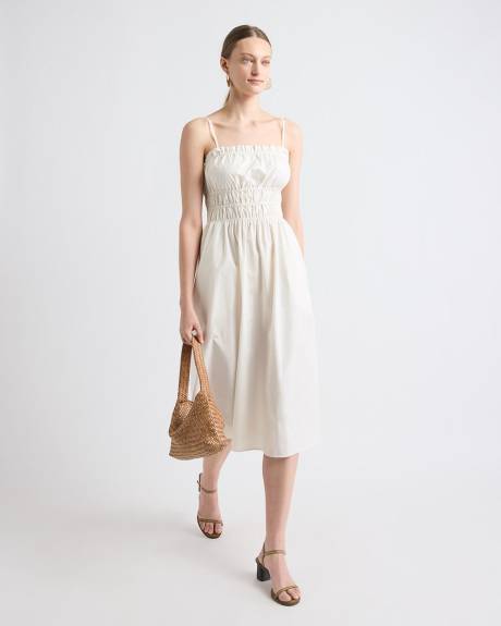 Robe Midi Cintrée et Évasée Sans Manches avec Haut Smocké en Popeline