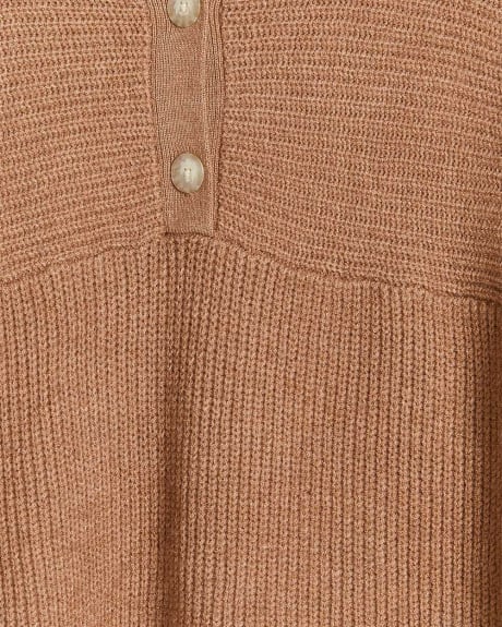 Spongy Pullover Sweater with Buttoned Collar