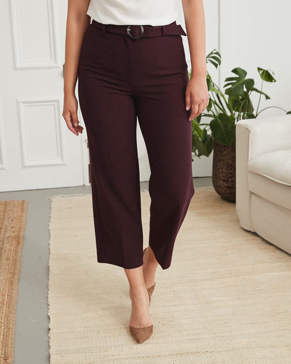 High-Waisted Cropped Signature Pant - 27"