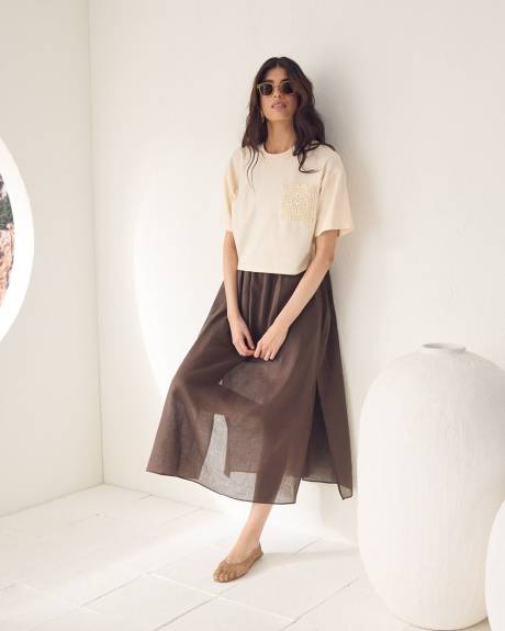 Loose Short-Sleeve Crew-Neck Tee with Crochet Pocket