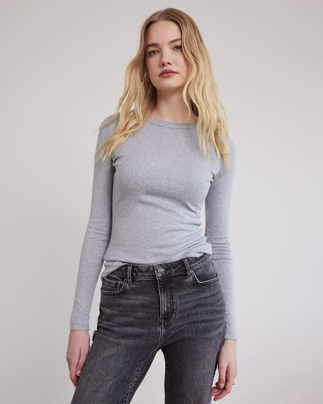 Long-Sleeve Crew-Neck Fitted Ribbed Tee