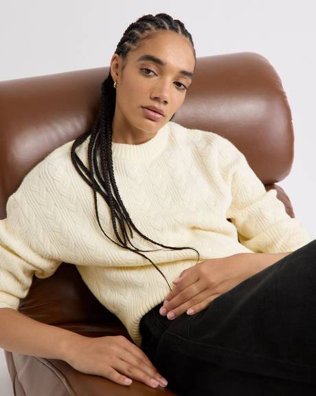 Long-Sleeve Crew-Neck Sweater with Cable Stitches