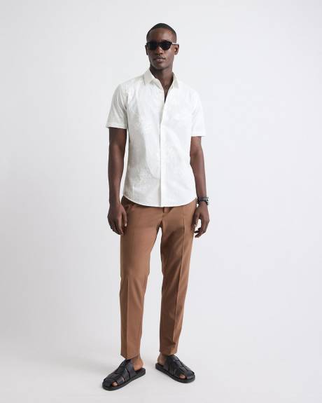 Chemise Habill&eacute;e &agrave; Coupe Ajust&eacute;e &agrave; Manches Courtes avec Motif Fleuri Brod&eacute;