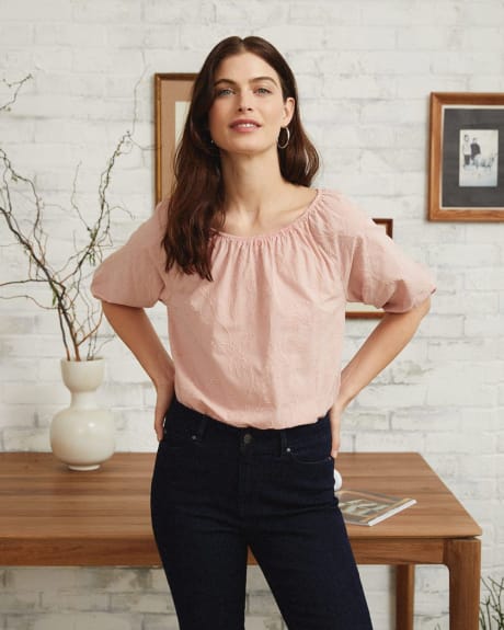 Short Puffy Sleeves Embroidered Blouse