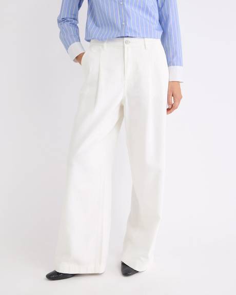 Mid-Rise Wide-Leg Cream Jeans